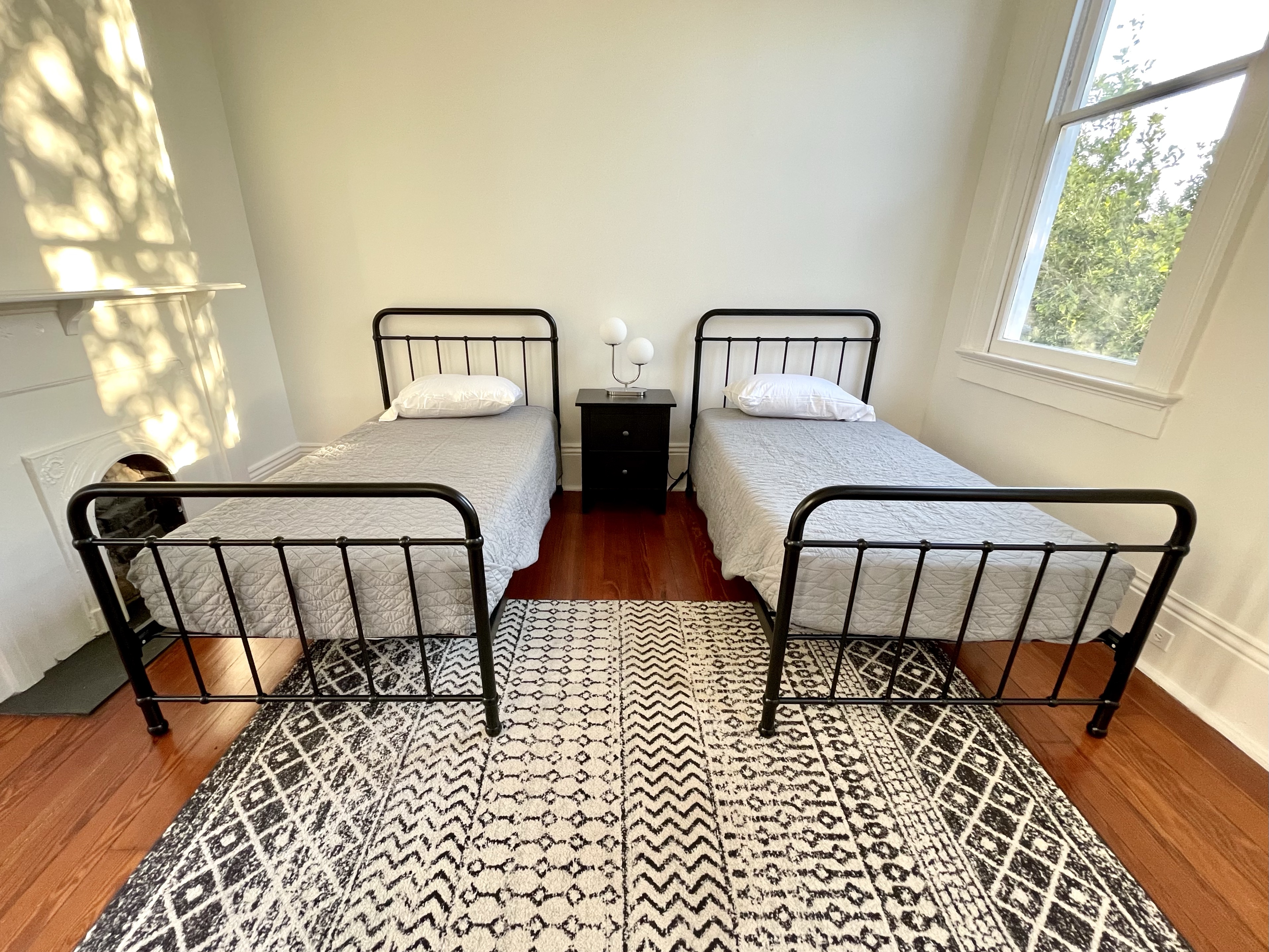 Maison de Camp - Historic Home in the Heart of Uptown